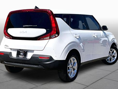 Used 2022 Kia Soul LX w/ Technology Package image 13