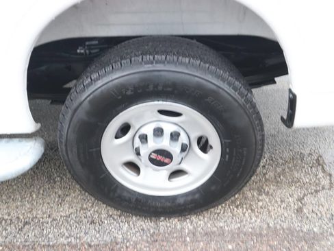Used 2025 GMC Savana 2500 w/ Driver Convenience Package RWD image 23