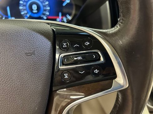 Used 2017 Cadillac Escalade Premium Luxury AWD/4WD image 19