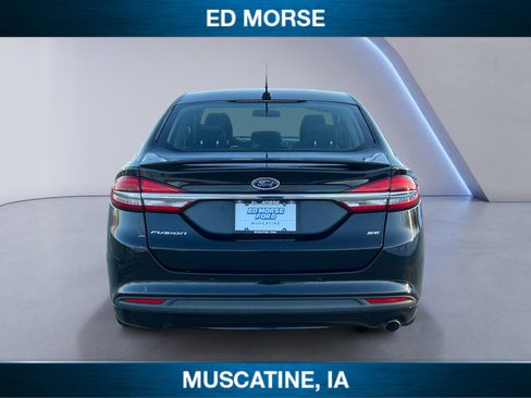 Used 2018 Ford Fusion SE w/ Equipment Group 201A image 4