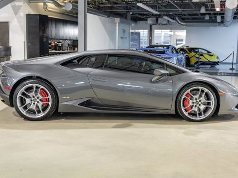 Used 2015 Lamborghini Huracan LP 610-4 image 7
