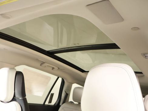 New 2026 Lincoln Aviator Reserve AWD/4WD image 16