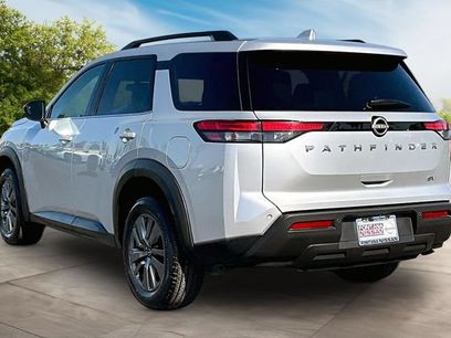 Certified 2024 Nissan Pathfinder SV