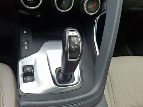Used 2020 Jaguar E-PACE SE AWD/4WD image 15