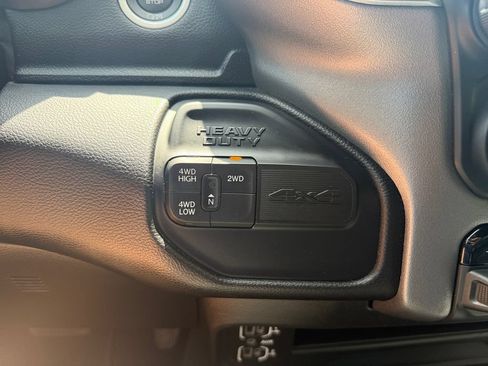 Used 2024 RAM 3500 Big Horn AWD/4WD image 28