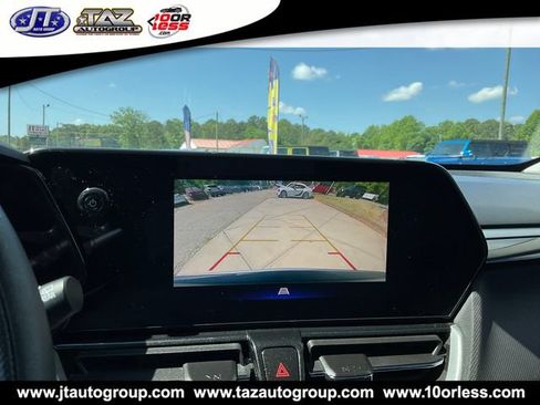 Used 2025 Chevrolet TrailBlazer LT AWD/4WD image 16