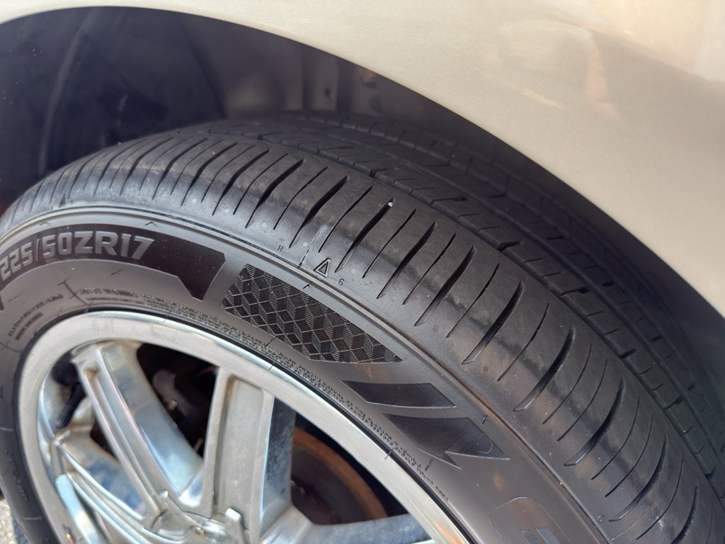 Used 2010 Ford Fusion SE FWD image 16