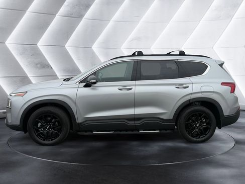 Used 2023 Hyundai Santa Fe XRT FWD image 2