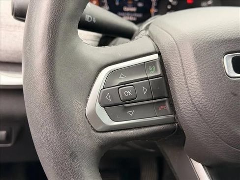 Used 2023 Jeep Compass Latitude AWD/4WD image 22
