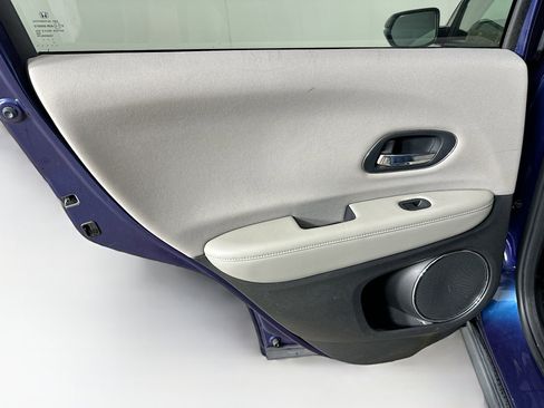 Used 2017 Honda HR-V EX image 26