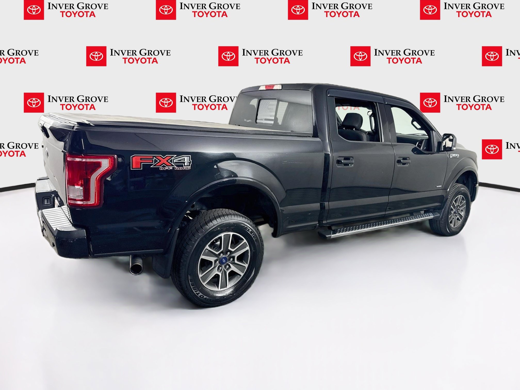 Used 2016 Ford F150 XLT w/ Equipment Group 302A Luxury AWD/4WD image 5