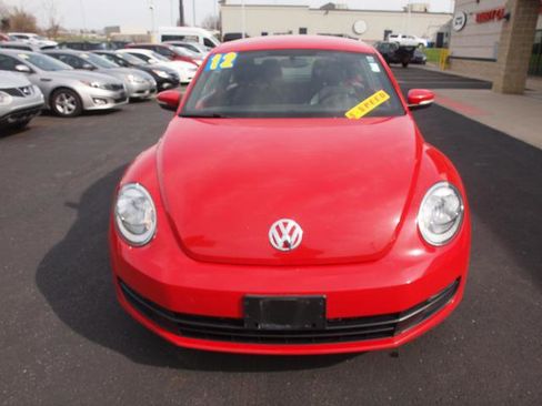 Used 2012 Volkswagen Beetle 2.5 image 4