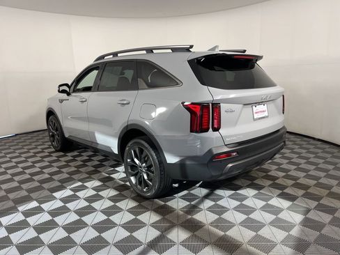 Used 2023 Kia Sorento X-Line EX image 16