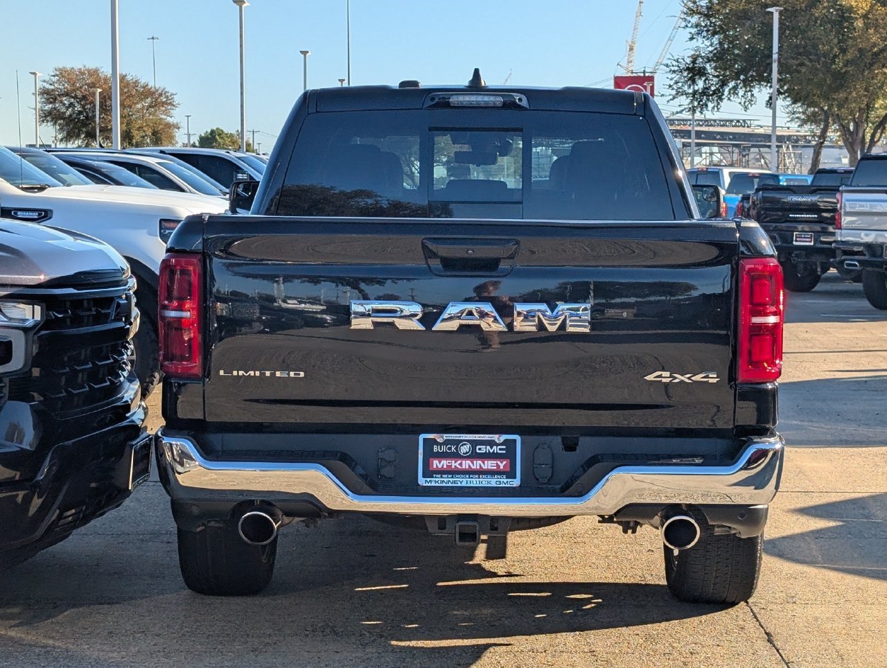 Used 2025 RAM 1500 Limited AWD/4WD image 5