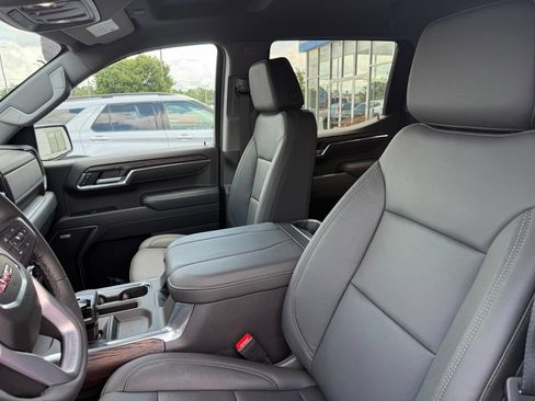 Used 2026 GMC Sierra 1500 SLT w/ SLT Premium Package AWD/4WD image 13