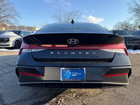 New 2026 Hyundai Elantra SEL Sport image 10