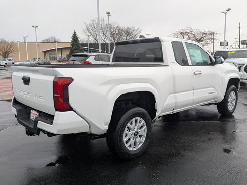 New 2026 Toyota Tacoma w/ SR5 Package image 7