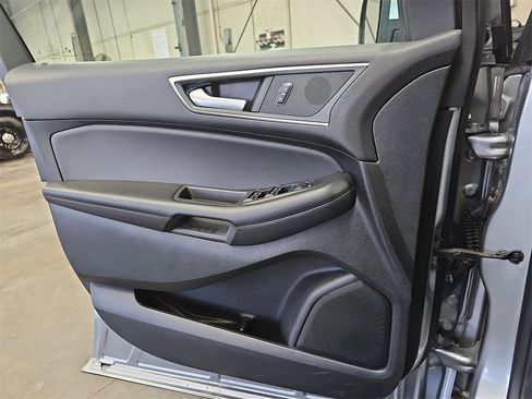 Used 2024 Ford Edge SEL image 24