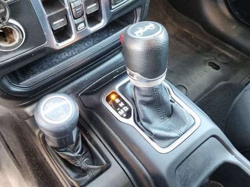 Used 2019 Jeep Wrangler Unlimited Sport S AWD/4WD image 21