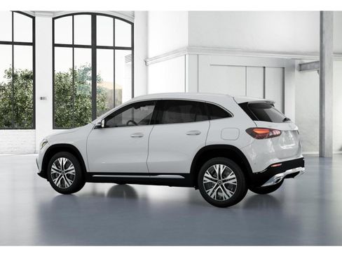 New 2026 Mercedes-Benz GLA 250 4MATIC image 8