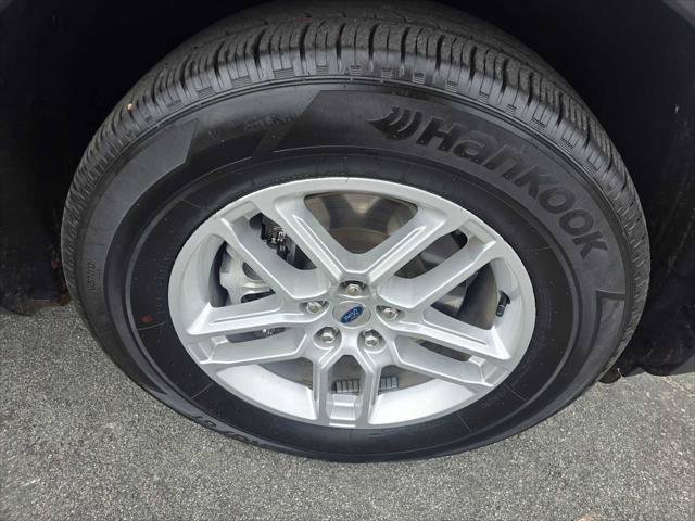 Used 2025 Ford Explorer Active RWD image 9