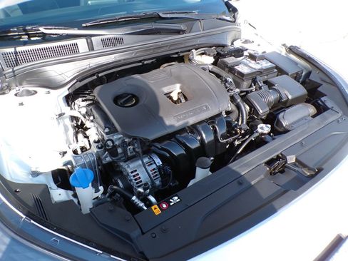 Used 2023 Kia Forte GT-Line w/ GT-Line Premium Package FWD image 34
