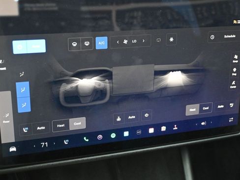 Used 2023 Tesla Model X image 14