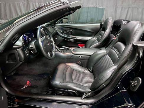Used 2004 Chevrolet Corvette Convertible w/ Preferred Equipment Group image 20