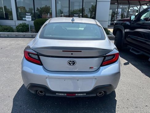 Used 2024 Toyota GR86 Premium RWD image 5