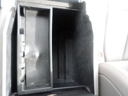 Used 2019 Ford F150 Lariat image 38