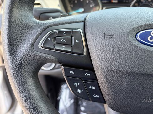 Used 2017 Ford Escape SE AWD/4WD image 14