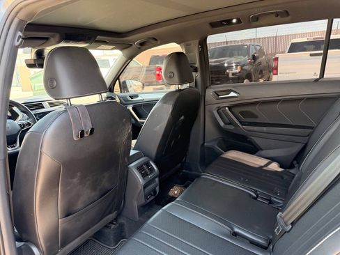 Used 2024 Volkswagen Tiguan SE R-Line FWD image 8