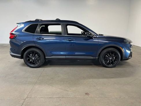 Used 2025 Honda CR-V Sport image 2
