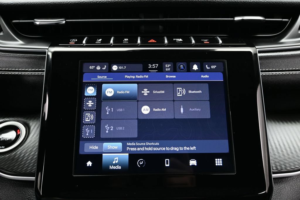 Used 2025 Jeep Grand Cherokee Altitude AWD/4WD image 32