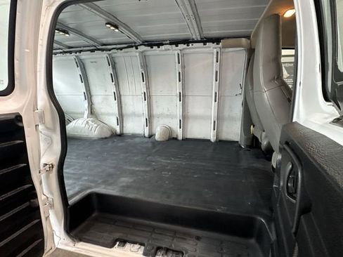 Used 2022 GMC Savana 2500 Work Van w/ Driver Convenience Package image 26