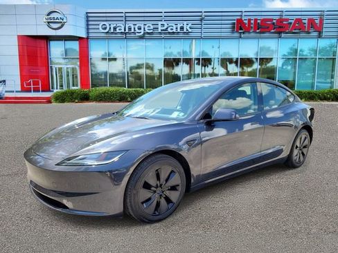 Used 2025 Tesla Model 3 Long Range RWD image 4