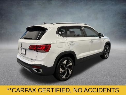 Used 2024 Volkswagen Taos SE image 4