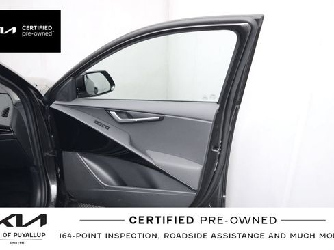 Certified 2023 Kia Niro Wind w/ Wind Preserve Package FWD image 16
