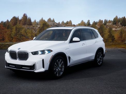 Used 2025 BMW X5 xDrive50e image 31