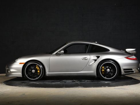Used 2013 Porsche 911 Turbo S AWD/4WD image 18