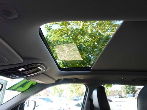 Used 2021 Jeep Grand Cherokee L Limited image 23