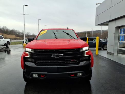 Used 2021 Chevrolet Silverado 1500 LT Trail Boss w/ Convenience Package II image 3
