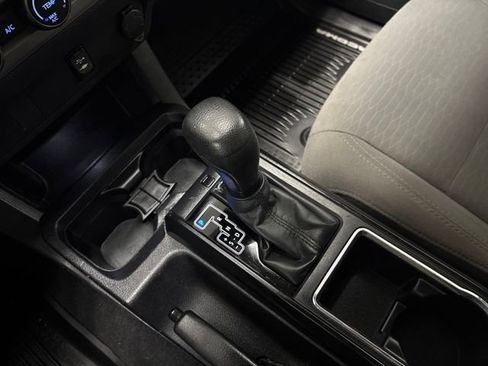 Used 2019 Toyota Tacoma SR image 35