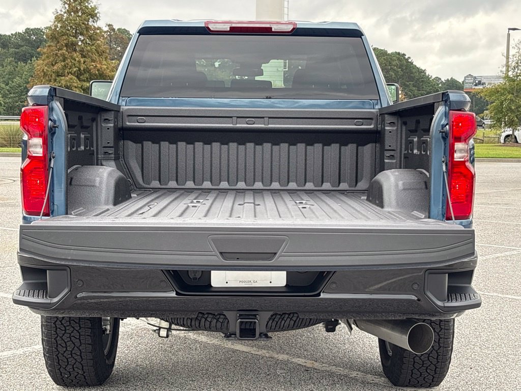 New 2026 Chevrolet Silverado 2500 Custom w/ Custom Value Package AWD/4WD image 17