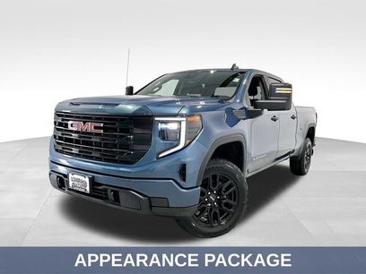 Used 2024 GMC Sierra 1500 Pro w/ Graphite Edition