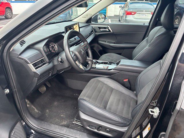 Used 2025 Mitsubishi Outlander SE FWD image 68
