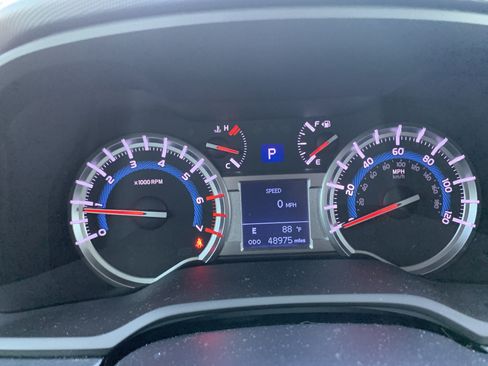 Used 2019 Toyota 4Runner Limited AWD/4WD image 21