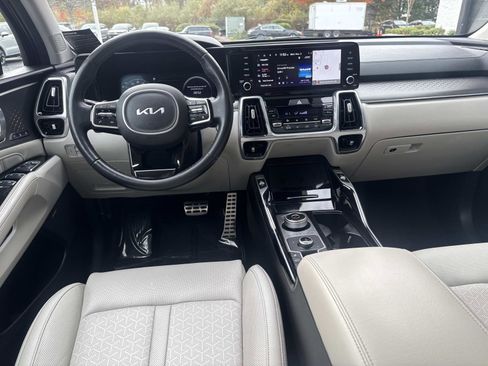 Used 2023 Kia Sorento SX Prestige image 15
