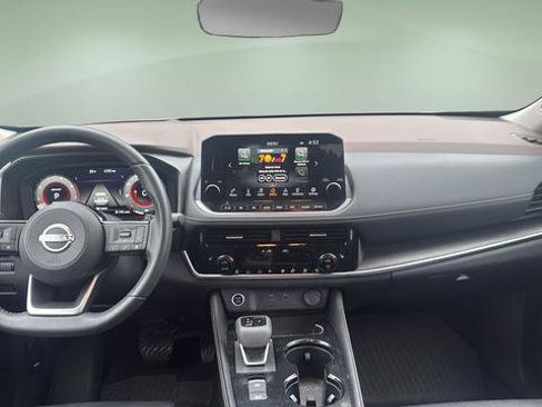 Used 2023 Nissan Rogue Platinum w/ Platinum Premium Package FWD image 7