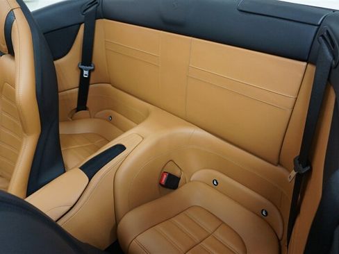 Used 2017 Ferrari California T RWD image 12